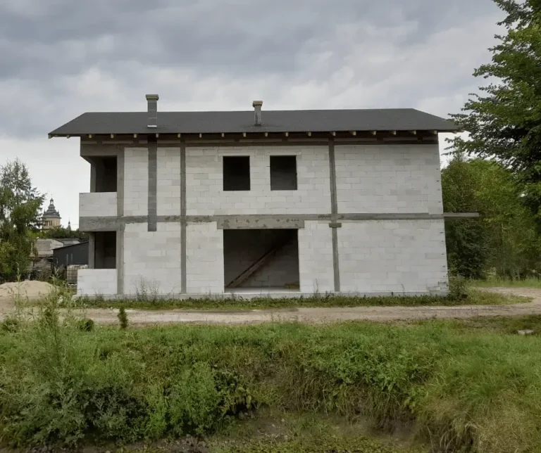 Dom jednorodzinny w stanie surowym otwartym wykonany przez Łukasz Litke Usługi Ogólnobudowlane