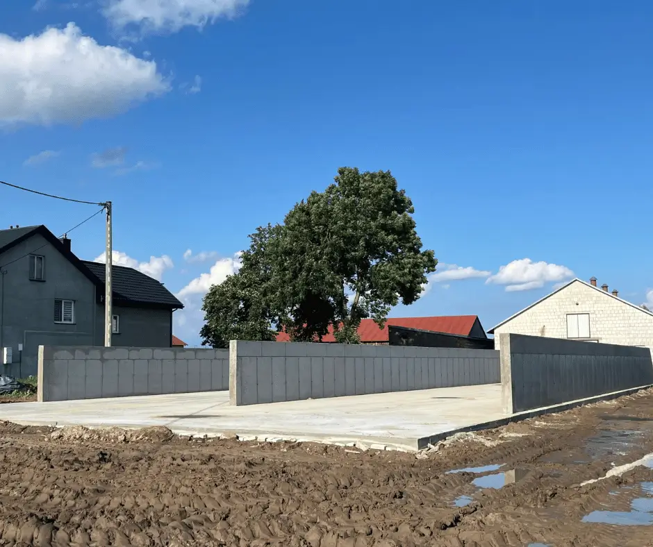Proces budowy silosu do kukurydzy w powiecie przasnyskim